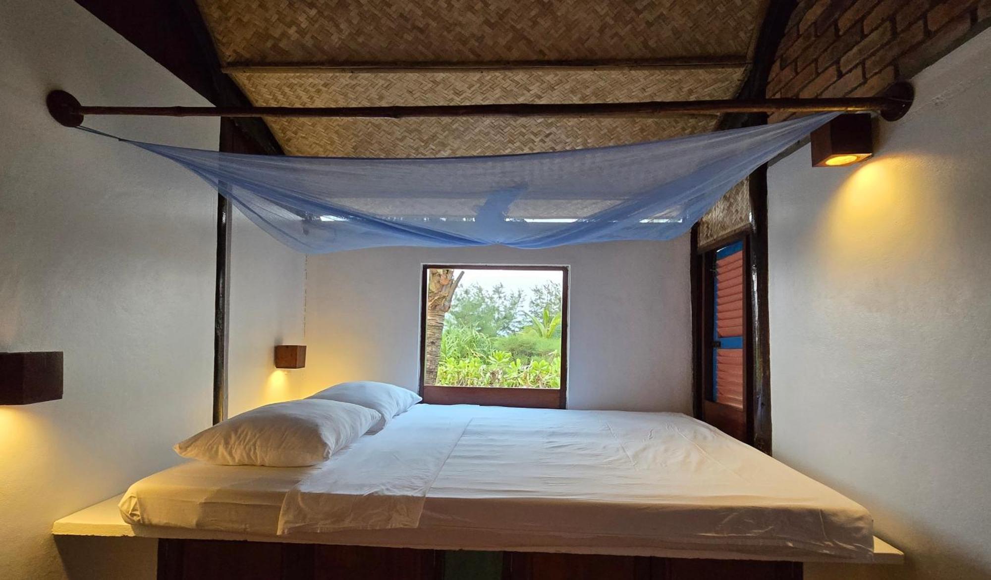 Villa Louise Hue Beach Boutique Hotel Экстерьер фото